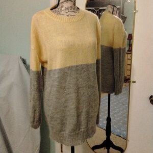 Women's NWOT Gap Yellow/gray  Mohair/acrylic oversized sweater size XS